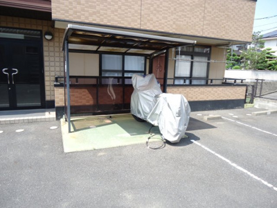 【その他共用部分】 | サン・オーレせんだ | 屋根付き駐輪場