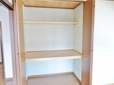 【その他】 | サン・オーレせんだ | 洋室の収納　（写真は反転イメージです)