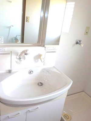 【独立洗面台】 | サン・オーレせんだ | 洗髪洗面化粧台　(写真は反転イメージです)