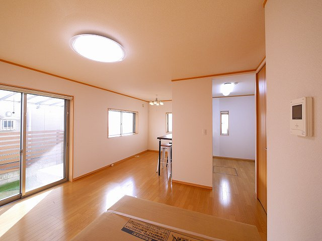 大安寺３丁目一戸建て