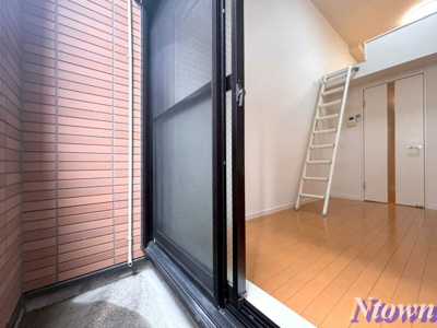 【バルコニー】 | loft4千種 | 外からの目が気にならないバルコニーで洗濯物が干せます