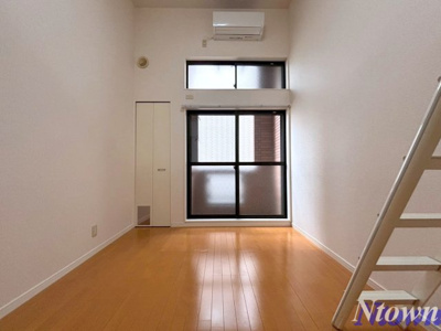 【その他】 | loft4千種 | ゆったりとした居間です