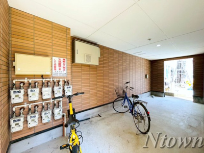 【ロビー】 | loft4千種 | 清潔なロビーです