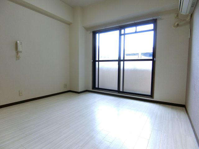 メゾン楠の寝室