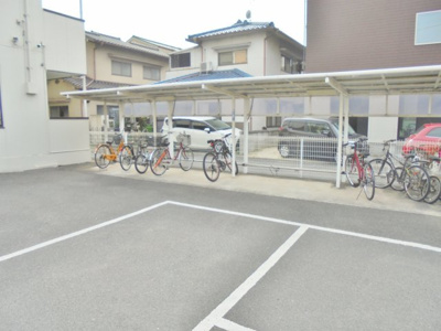 【その他共用部分】 | サン・オーレ新涯 | 駐輪場