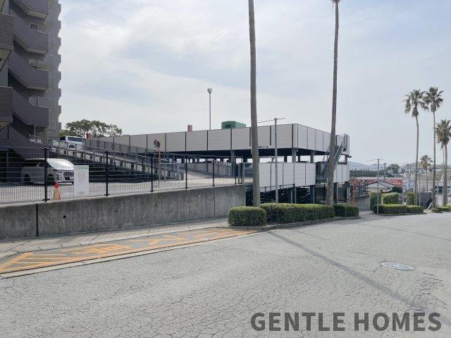 8号館の駐車場