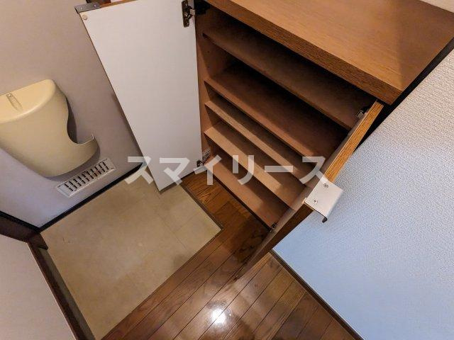 スタジオ北柏２号棟の玄関