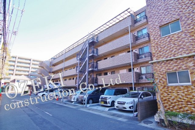 エフローレ新越谷公園通りの外観