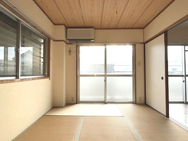 ルミネ中沢の和室|フローリングだけでなく、和室もあります