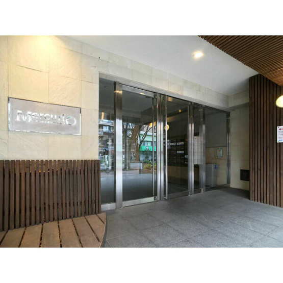 【エントランス】