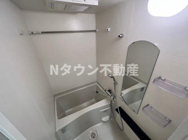 【浴室】 | プレサンス鶴舞駅前レジス | 落ち着いた空間のお風呂です