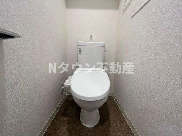 【トイレ】 | プレサンス鶴舞駅前レジス | シンプルで使いやすいトイレです