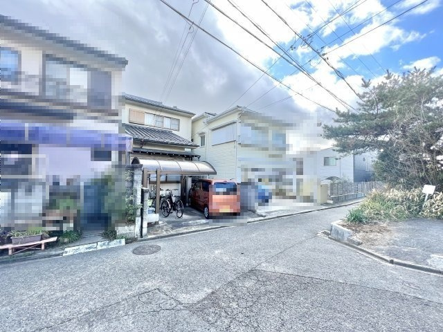 瑞穂区北原町二丁目戸建の前面道路含む現地写真|道路幅員にかかわらず、駐車しやすい接道状況です。