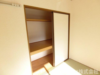 【収納】 | アルブルコリーヌⅡ | 和室には１間の押入付き。