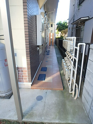 １階共用廊下