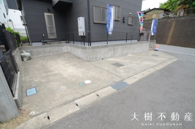 【駐車場】 | 海老名市大谷南2丁目　中古戸建て　【仲介手数料無料】