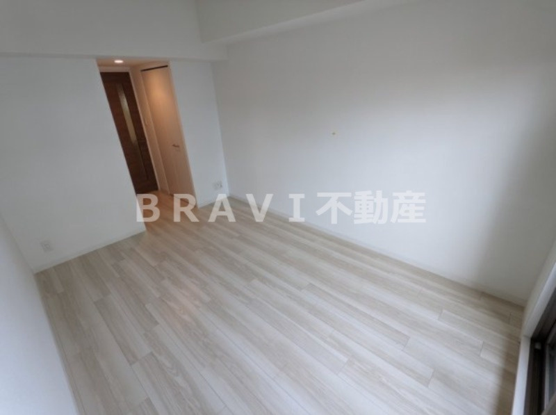 エスリード谷町四丁目 BRAVI不動産の寝室