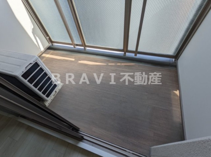 エスリード谷町四丁目 BRAVI不動産のバルコニー