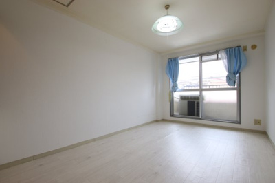 【洋室】 | 栄町フラッツ