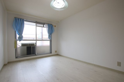 【洋室】 | 栄町フラッツ