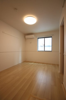 【洋室】 | エレガント茱萸木Ⅲ