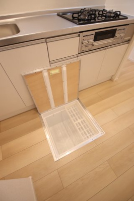 【収納】 | エレガント茱萸木Ⅲ | 床下収納