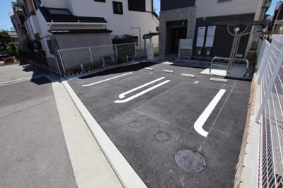 【駐車場】 | エレガント茱萸木Ⅲ