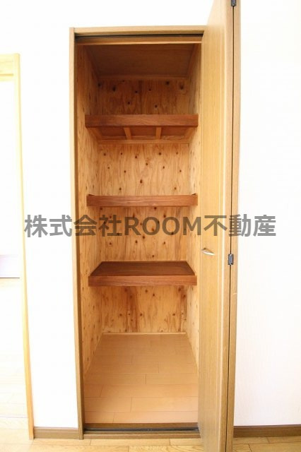 原口貸家(樺山3111)の収納