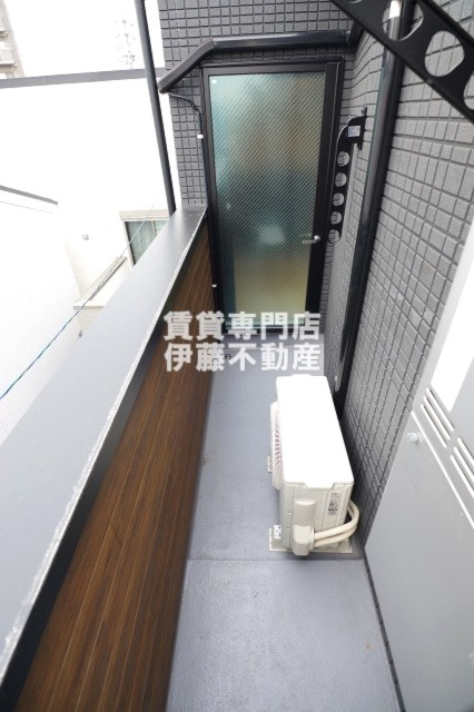 プリシェール名塚のバルコニー