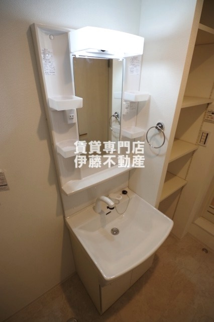 プリシェール名塚の洗面所|独立洗髪洗面化粧台
