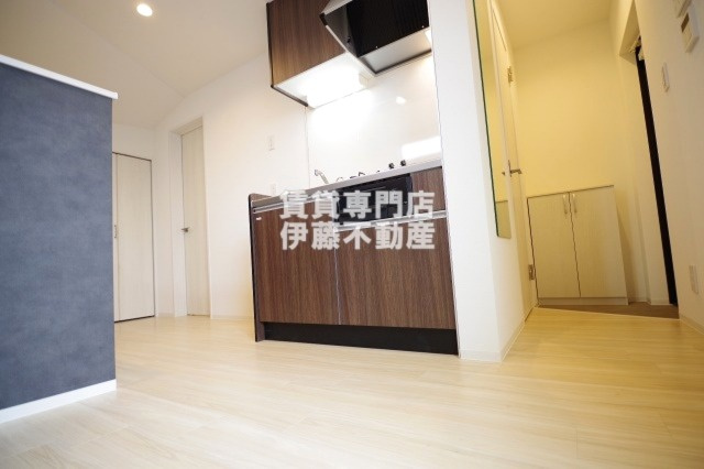 プリシェール名塚の洋室|7.9帖