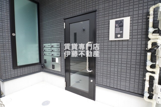 プリシェール名塚のエントランス|オートロック