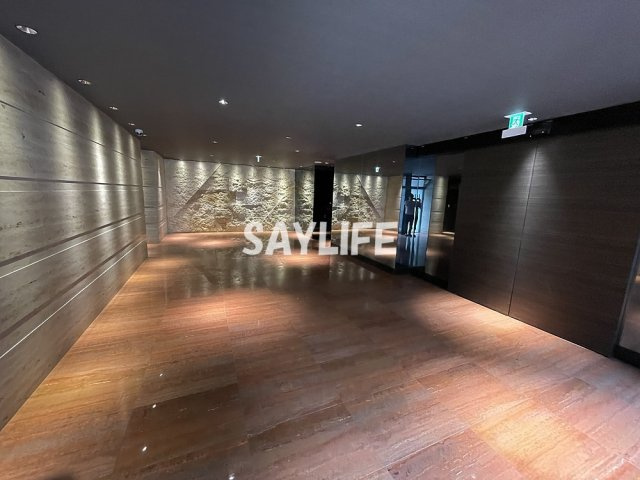 サムティ大阪GRAND EASTのロビー