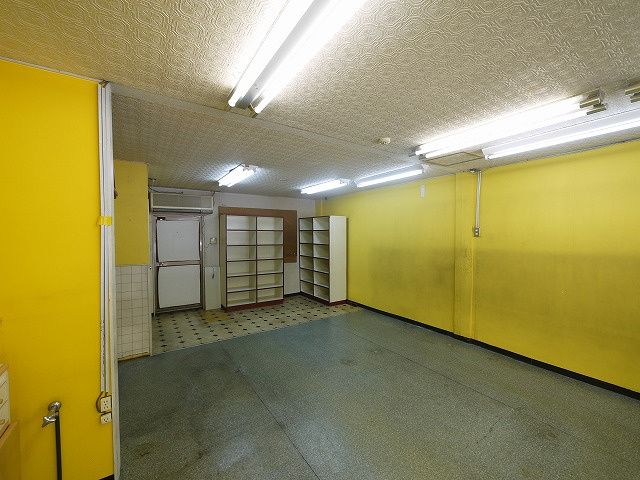 粕本ビルの内装|内装は落ち着いています