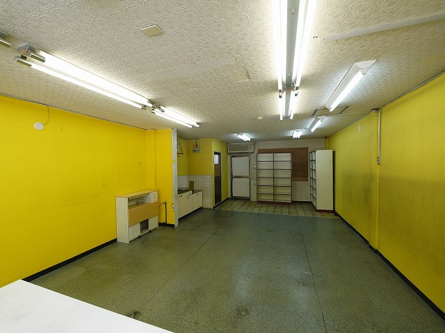 粕本ビルの内装|内装は落ち着いています