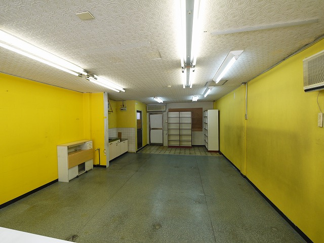 粕本ビルの内装|内装です