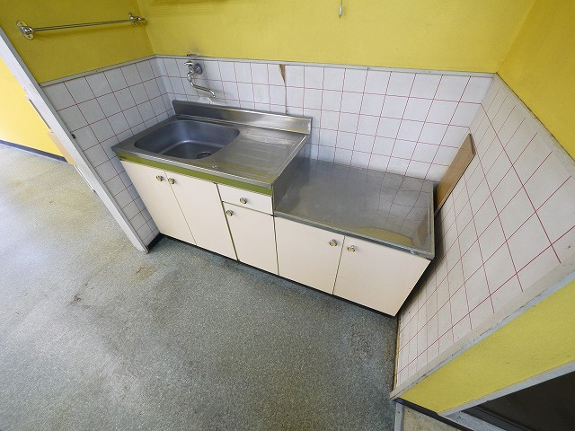 粕本ビルのキッチン|キッチンです