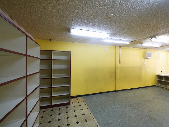 粕本ビルの内装|内装です