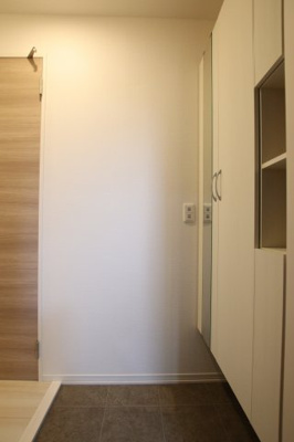 【玄関】 | Contrail(コントレイル)