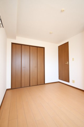 【洋室】 | インテックスⅢ番館