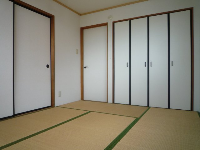【和室】 | 和室、ちょっとしたくつろぎスペースにいかがでしょうか