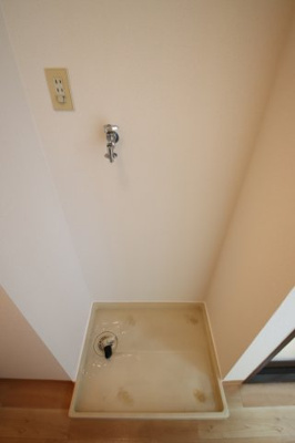 【設備】 | さかえコーポ | 室内洗濯パン