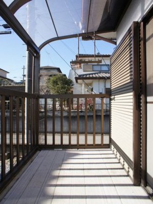 【その他】 | 鹿沼市千渡戸建 | 1階は屋根付きのベランダがあります♪