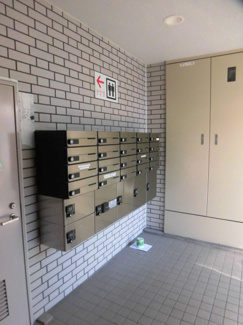 【エントランス】 | 宅配ＢＯＸ完備
