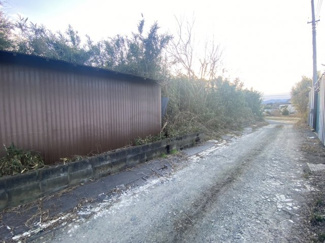 【前面道路含む現地写真】