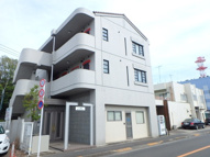 Ａｔ　Ｅａｓｅの画像