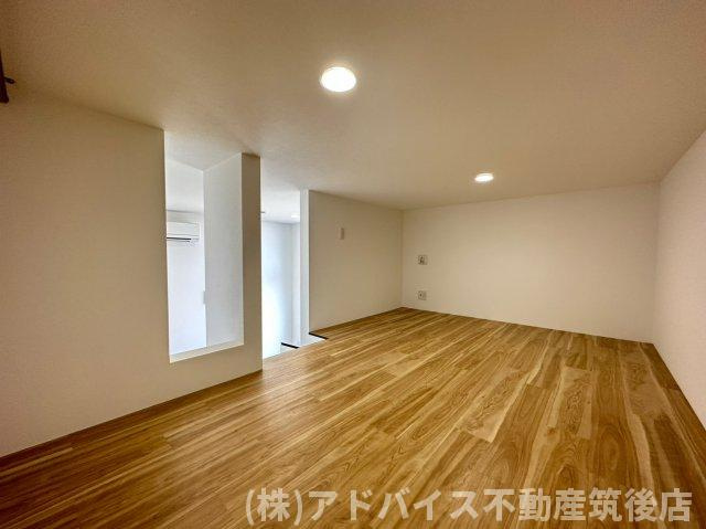 八女市本村のアパートの寝室