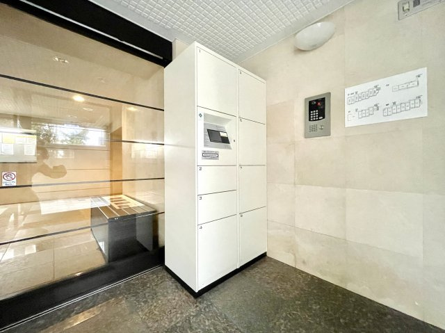 アルフィーネ大野城のエントランス