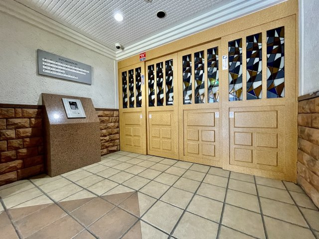 ファーネストヒルズ高宮インテルノのエントランス