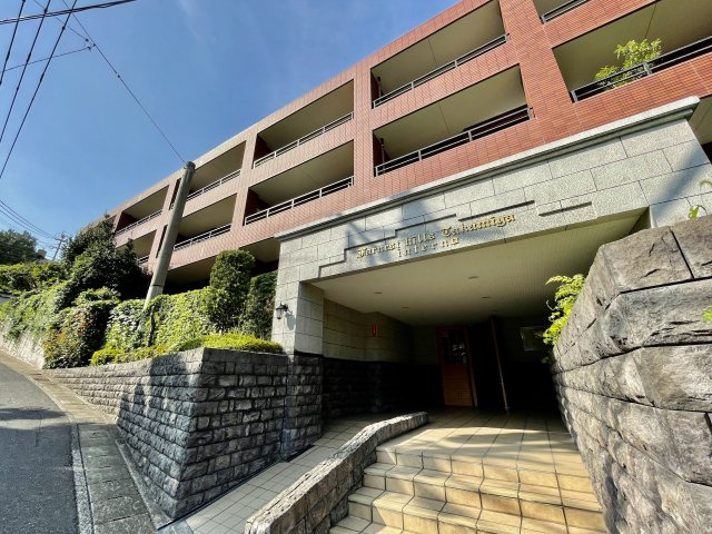 ファーネストヒルズ高宮インテルノの外観